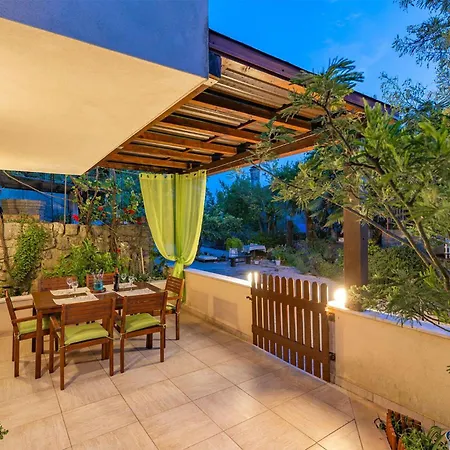 2 Bedroom Amazing In Sveti Vid-Miholjice