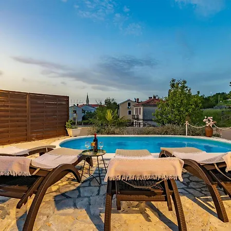 2 Bedroom Amazing In *