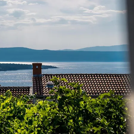 2 Bedroom Amazing In Holiday home *