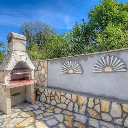 2 Bedroom Amazing In *
