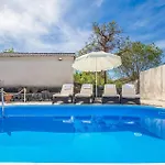 Pet Friendly In * Sveti Vid-Miholjice