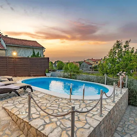 Pet Friendly In Sveti Vid-Miholjice
