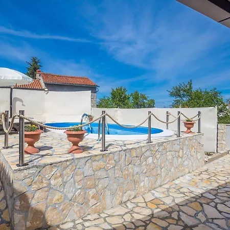 Pet Friendly In Sveti Vid-Miholjice