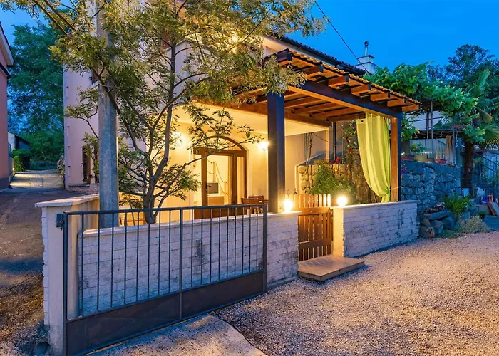 Prázdninový dům 2 Bedroom Amazing In Sveti Vid-Miholjice