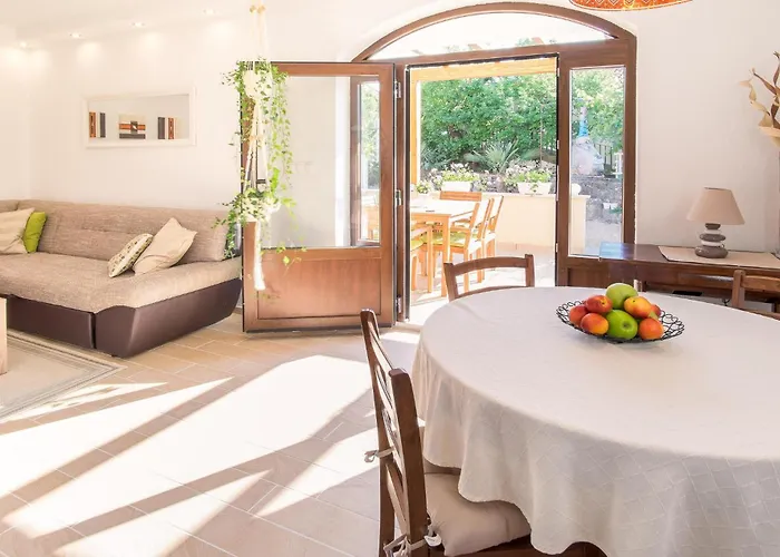 2 Bedroom Amazing In Sveti Vid-Miholjice
